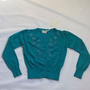 True Love Low Cut Cropped Sweater   NWT